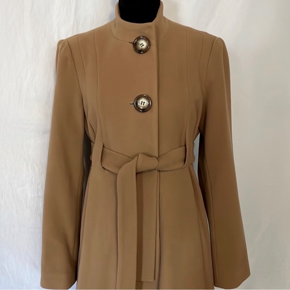 NOT FOR SALE—-IN SEARCH OF this Michael Kors Wool Coat in Size 14 - Picture 2 of 2